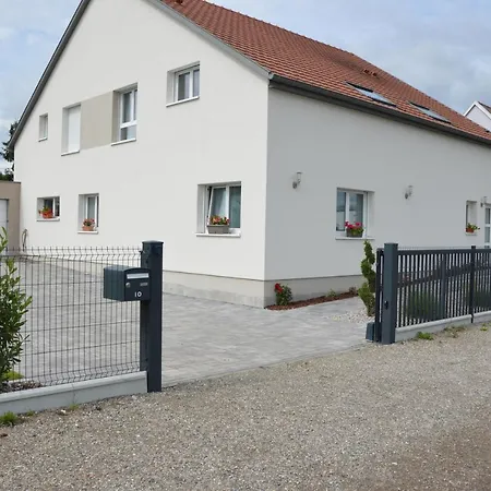 Апартаменты Du Neuland Кольмар